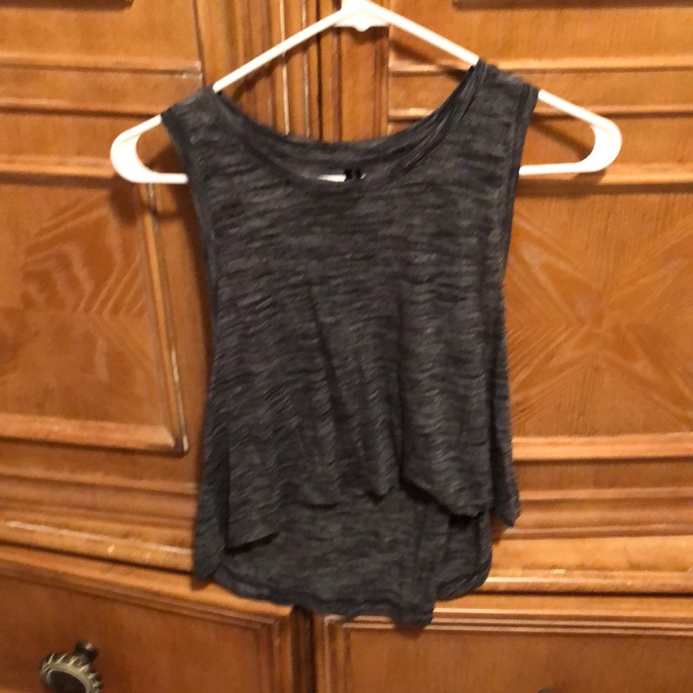 grey tank crop top